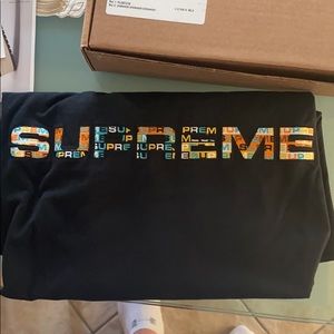 Selling supreme long sleeve tee